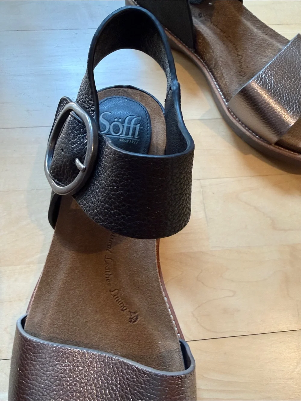 Sofft Women’s Two-Tone Metallic Brown & Black Slingback Sandals - Brand New